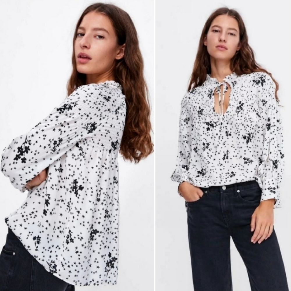 Zara Floral Star Black & White Smocked Blouse NEW Size Small